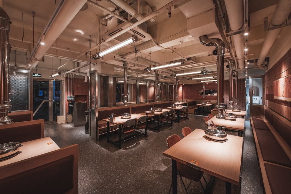 鄭州復古工業(yè)風烤肉店裝修設(shè)計案例