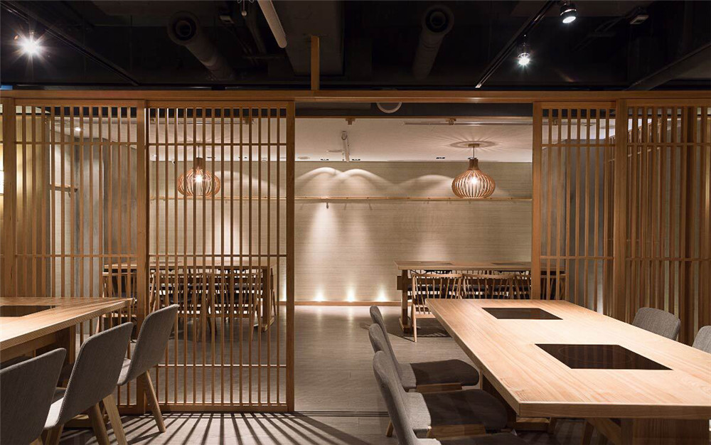 鄭州日本壽喜燒餐廳裝修公司設(shè)計(jì)案例