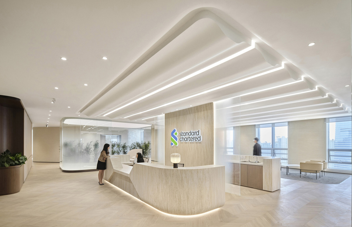 多元、包容的渣打銀行上海總部辦公室裝修設計(圖2)