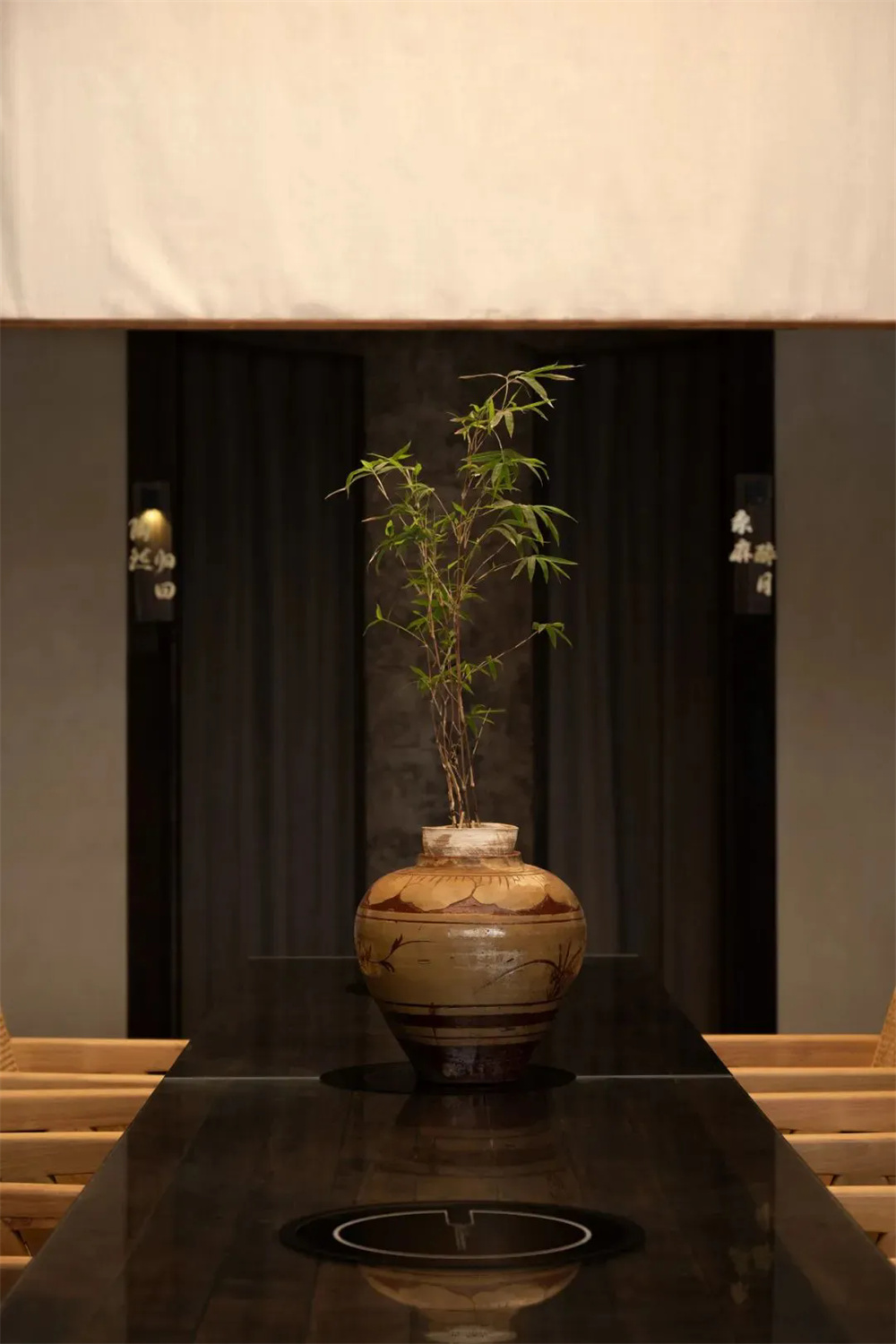 有溫度的鄉(xiāng)土風(fēng)  村上炊煙火鍋店裝修設(shè)計(jì)(圖3)